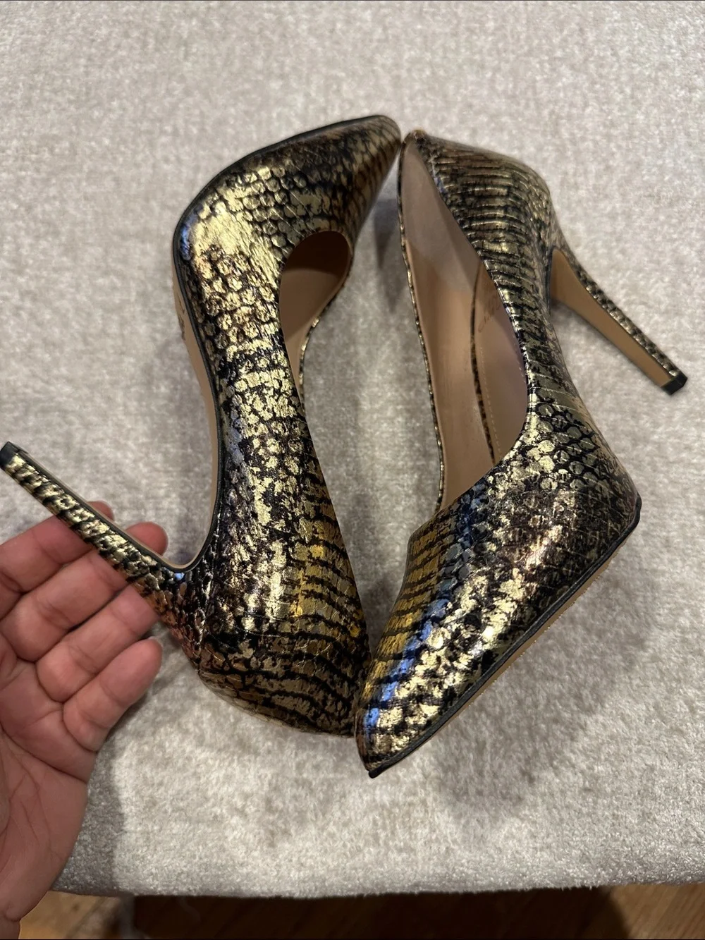 Vince Camuto Gold Snake-Print Pointed Toe Pumps- new without box